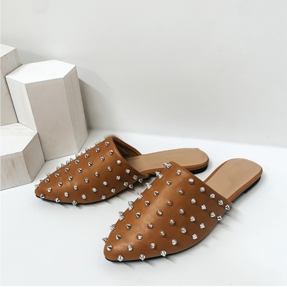 Qupid Studded Mules slide on shoes size 7 tan and silver - Picture 1 of 5